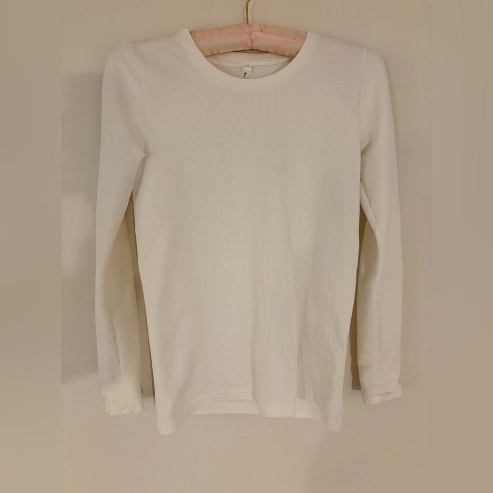 Athleta Flurry Blizzard White Long Sleeve Top